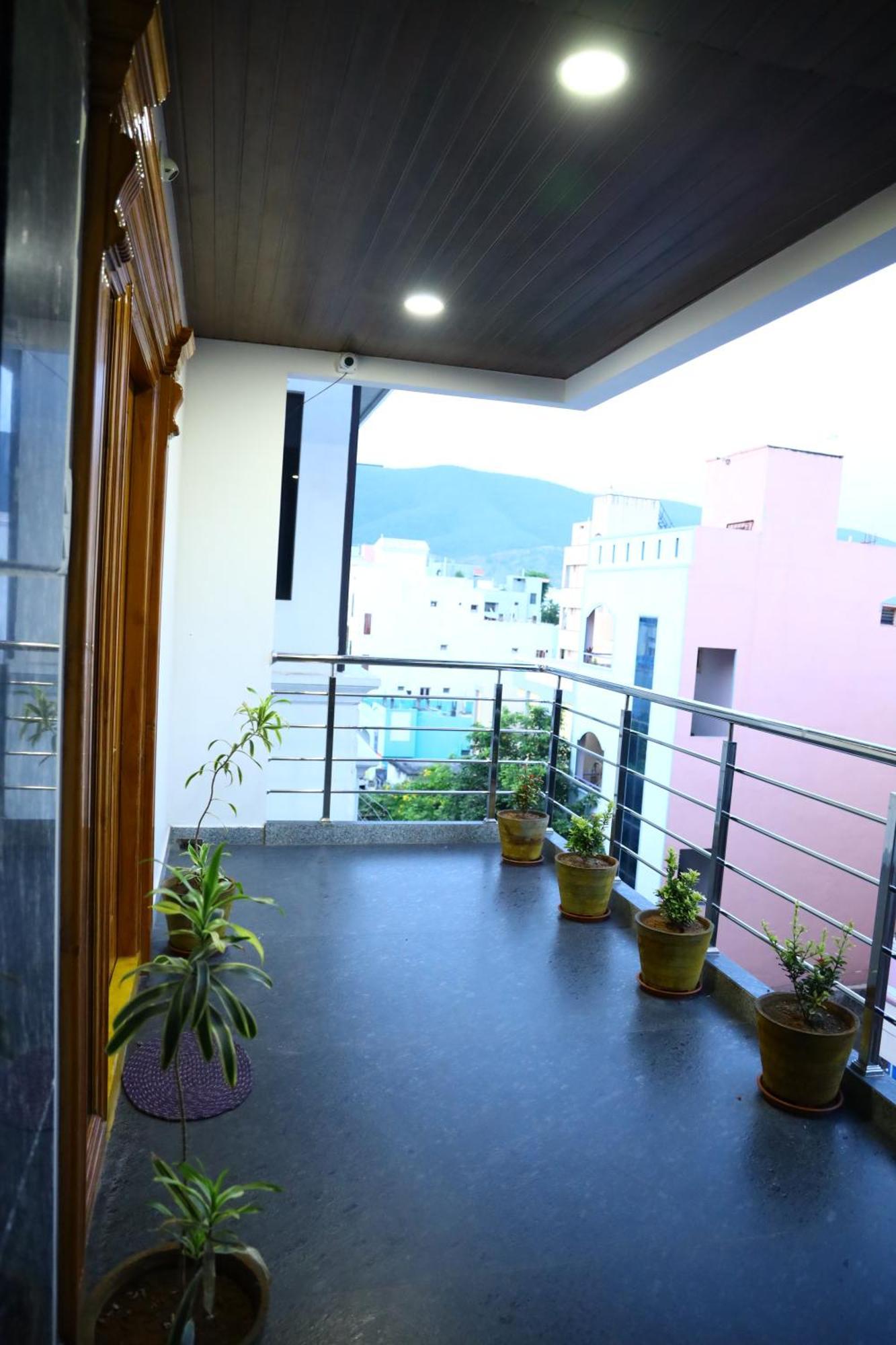 7 Hills Serene Homestay Tirupati Exterior photo